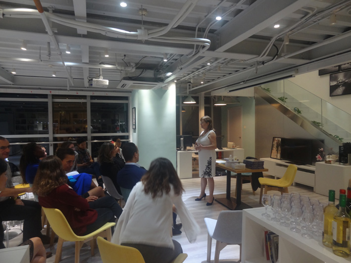 Présentation de la psychogénéalogie à Hong Kong - Chine Présentation de la psychogénéalogie à Hong Kong - Chine